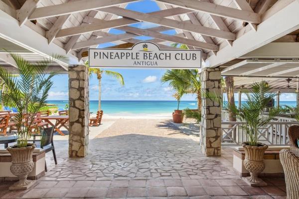 Pineapple Beach Club - Beach